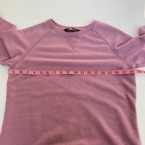 The North Face Women’s Pink Crewneck Sweatshirt Size M - Picture 5 of 5